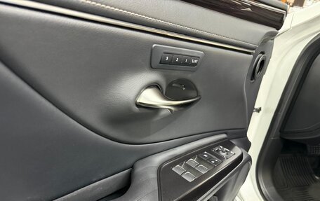 Lexus ES VII, 2021 год, 4 300 000 рублей, 8 фотография