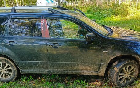 Mitsubishi Outlander III рестайлинг 3, 2007 год, 550 000 рублей, 2 фотография