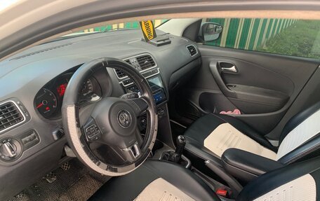 Volkswagen Polo VI (EU Market), 2012 год, 750 000 рублей, 3 фотография
