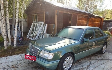 Mercedes-Benz E-Класс, 1994 год, 1 450 000 рублей, 2 фотография