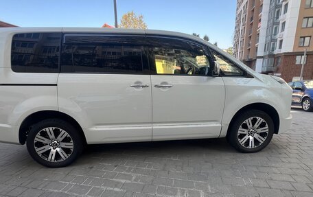 Mitsubishi Delica V, 2019 год, 3 600 000 рублей, 2 фотография