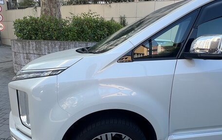 Mitsubishi Delica V, 2019 год, 3 600 000 рублей, 4 фотография