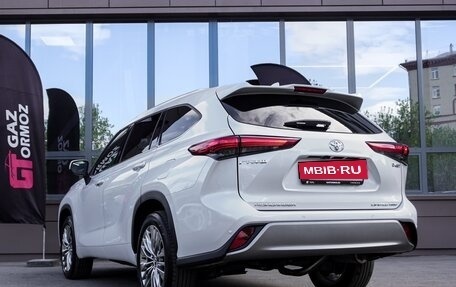 Toyota Highlander, 2025 год, 5 490 000 рублей, 4 фотография