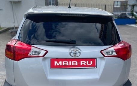 Toyota RAV4, 2013 год, 1 850 000 рублей, 3 фотография