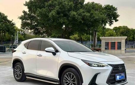 Lexus NX, 2022 год, 3 850 000 рублей, 3 фотография