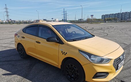 Hyundai Solaris II рестайлинг, 2017 год, 730 000 рублей, 3 фотография