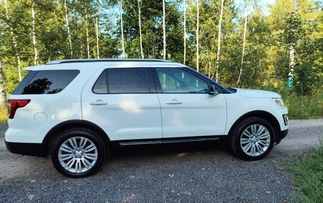 Ford Explorer VI, 2017 год, 2 599 000 рублей, 3 фотография