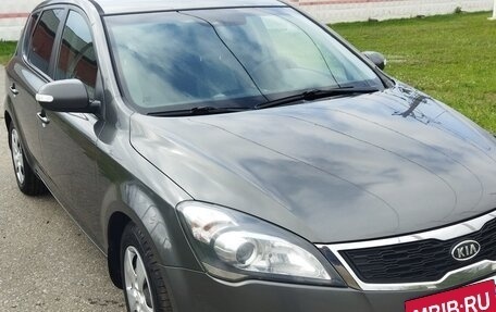 KIA cee'd I рестайлинг, 2010 год, 630 000 рублей, 2 фотография