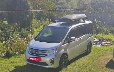 Honda Stepwgn IV, 2015 год, 855 000 рублей, 2 фотография