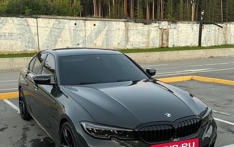 BMW 3 серия, 2019 год, 3 750 000 рублей, 3 фотография