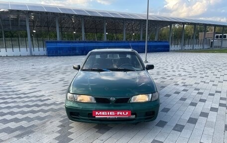 Nissan Almera, 1996 год, 95 000 рублей, 2 фотография