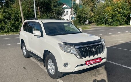 Toyota Land Cruiser Prado 150 рестайлинг 2, 2014 год, 3 150 000 рублей, 3 фотография