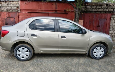 Renault Logan II, 2014 год, 670 000 рублей, 3 фотография
