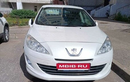 Peugeot 408 I рестайлинг, 2015 год, 680 000 рублей, 4 фотография