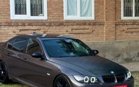 BMW 3 серия, 2005 год, 1 000 000 рублей, 4 фотография