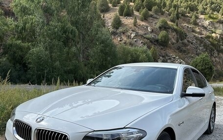 BMW 5 серия, 2013 год, 1 995 000 рублей, 2 фотография