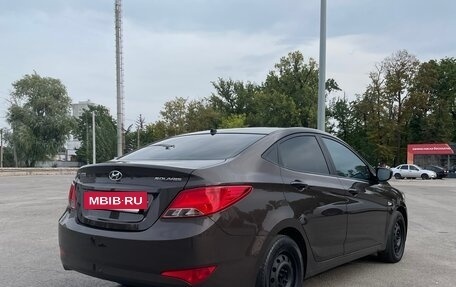 Hyundai Solaris II рестайлинг, 2015 год, 830 000 рублей, 4 фотография