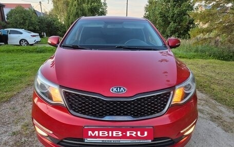 KIA Rio III рестайлинг, 2016 год, 950 000 рублей, 2 фотография