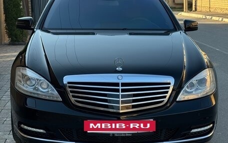 Mercedes-Benz S-Класс, 2011 год, 1 490 000 рублей, 2 фотография
