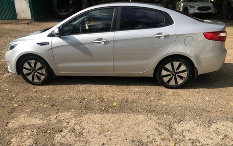 KIA Rio III рестайлинг, 2012 год, 750 000 рублей, 2 фотография