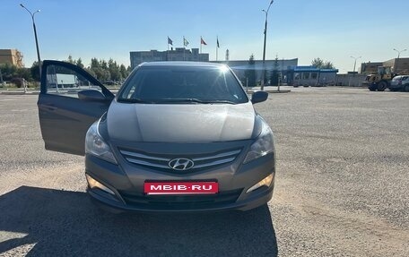 Hyundai Solaris II рестайлинг, 2014 год, 1 100 000 рублей, 1 фотография