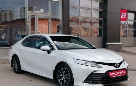 Toyota Camry, 2021 год, 3 600 000 рублей, 3 фотография