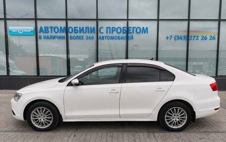 Volkswagen Jetta VI, 2013 год, 1 010 000 рублей, 2 фотография