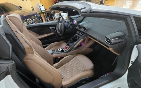 Lamborghini Huracán, 2022 год, 235 450 000 рублей, 4 фотография