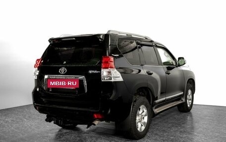 Toyota Land Cruiser Prado 150 рестайлинг 2, 2012 год, 2 600 000 рублей, 3 фотография