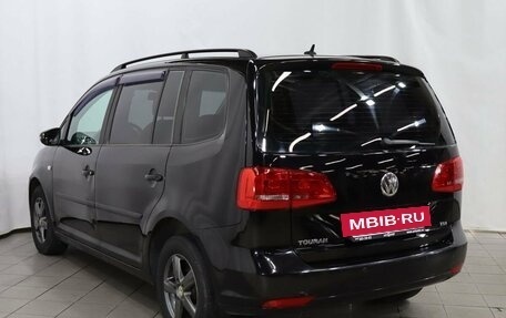 Volkswagen Touran III, 2011 год, 918 000 рублей, 6 фотография