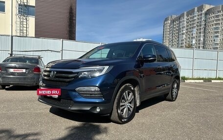 Honda Pilot III рестайлинг, 2018 год, 3 550 000 рублей, 3 фотография
