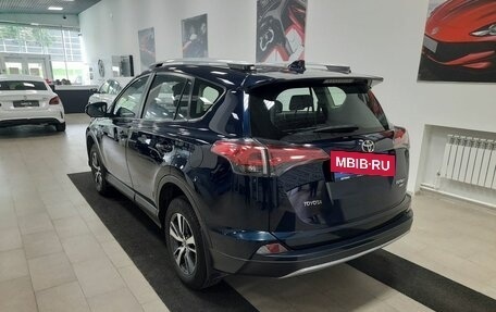 Toyota RAV4, 2018 год, 2 546 000 рублей, 5 фотография