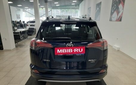 Toyota RAV4, 2018 год, 2 546 000 рублей, 6 фотография