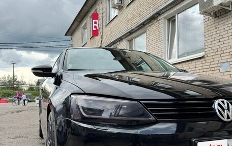 Volkswagen Jetta VI, 2012 год, 900 000 рублей, 3 фотография