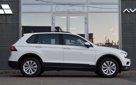 Volkswagen Tiguan II, 2020 год, 2 410 000 рублей, 8 фотография