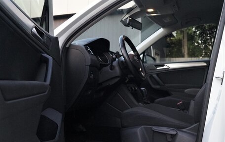 Volkswagen Tiguan II, 2020 год, 2 410 000 рублей, 14 фотография