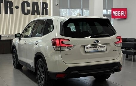 Subaru Forester, 2020 год, 2 950 000 рублей, 2 фотография