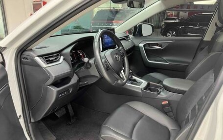 Toyota RAV4, 2021 год, 2 699 777 рублей, 11 фотография