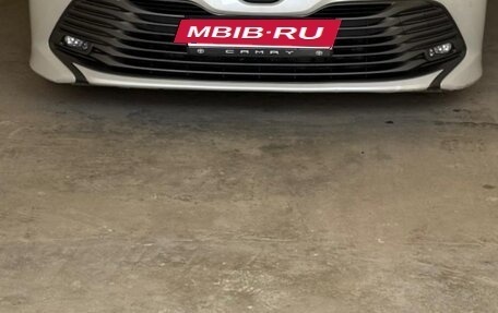 Toyota Camry, 2019 год, 2 850 000 рублей, 9 фотография