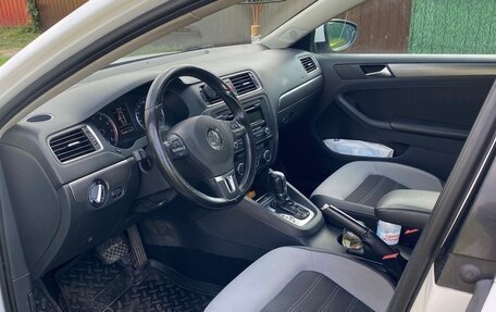 Volkswagen Jetta VI, 2013 год, 1 100 000 рублей, 10 фотография