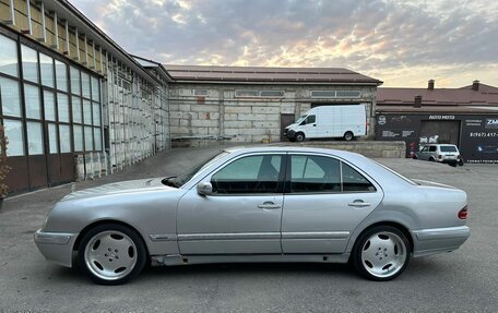 Mercedes-Benz E-Класс, 2000 год, 445 000 рублей, 3 фотография