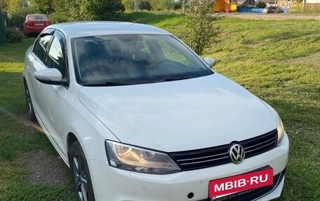Volkswagen Jetta VI, 2013 год, 1 100 000 рублей, 6 фотография