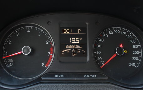 Volkswagen Polo VI (EU Market), 2015 год, 850 000 рублей, 13 фотография
