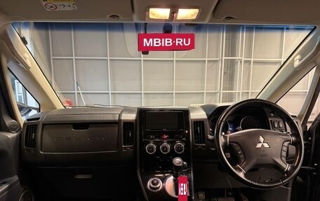 Mitsubishi Delica D:5 I, 2018 год, 2 497 000 рублей, 13 фотография