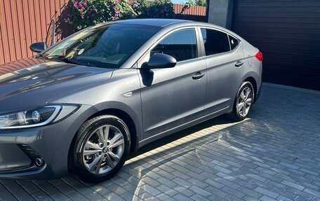 Hyundai Elantra VI рестайлинг, 2017 год, 1 800 000 рублей, 1 фотография