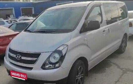 Hyundai Grand Starex Grand Starex I рестайлинг 2, 2009 год, 690 000 рублей, 2 фотография