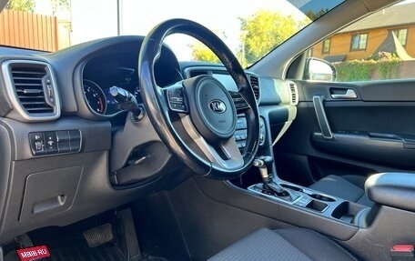 KIA Sportage IV рестайлинг, 2020 год, 2 000 000 рублей, 7 фотография