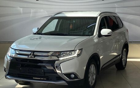 Mitsubishi Outlander III рестайлинг 3, 2017 год, 1 849 000 рублей, 1 фотография