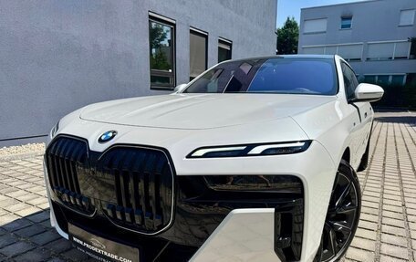 BMW 7 серия, 2022 год, 8 650 000 рублей, 4 фотография
