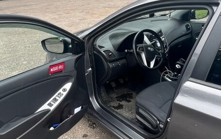 Hyundai Solaris II рестайлинг, 2013 год, 800 000 рублей, 6 фотография